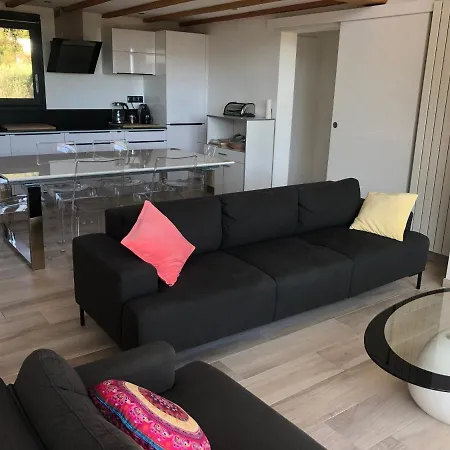 Apartament Sublime De Apercu /hippodrome / Cagnes-sur-Mer