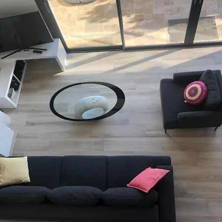 Apartament Sublime De Apercu /hippodrome / Cagnes-sur-Mer